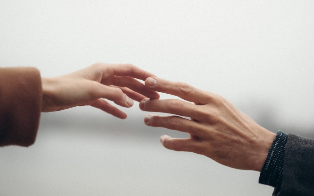 Tra neuroscienze e vita quotidiana: perché abbiamo bisogno degli altri